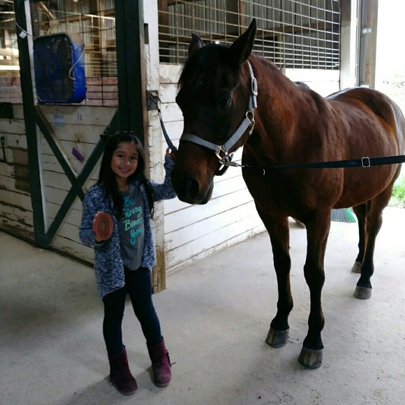 Meet your Posher, Allison - Picture 4 of 4